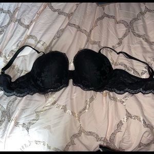 VICTORIA SECRET black bra with silver lace lining